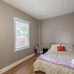 Modern Updated Condo Near Downtown